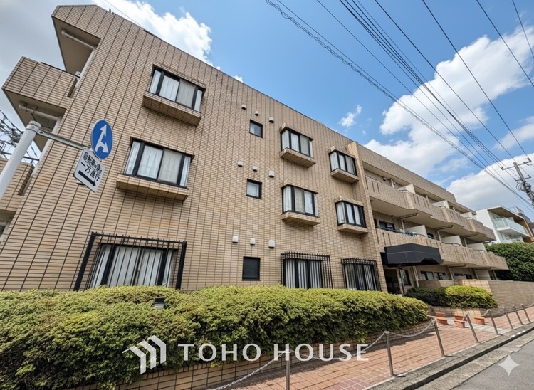 外観 *一部ＡＩによる空模様の加工あり。【APPEARANCE】◆ここが居場所◆家族みんなが集うこの場所で、あなただけのＳＴＯＲＹを。あなたが笑い、家族が笑い、幸せが溢れる夢のような毎日を。