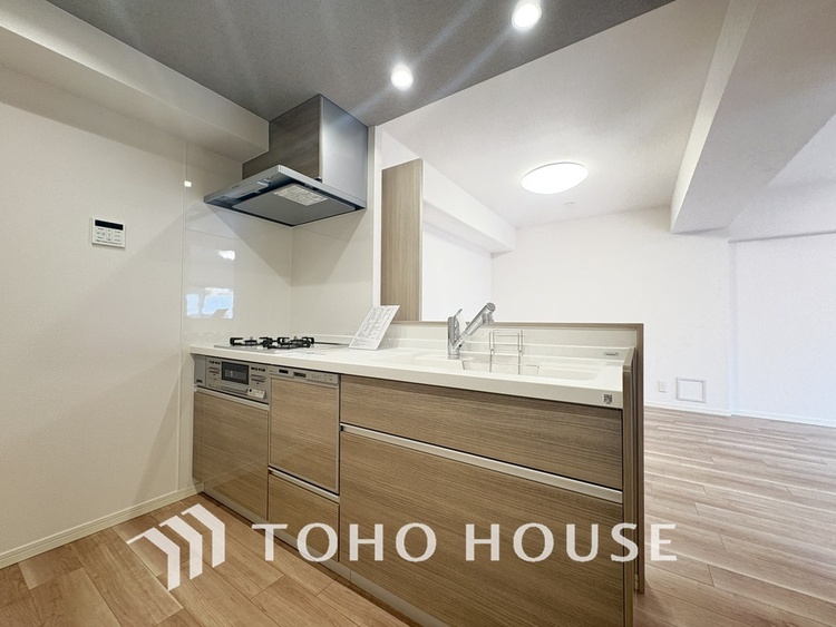 キッチン シンプルな部屋の雰囲気に溶け合うナチュラルキッチン