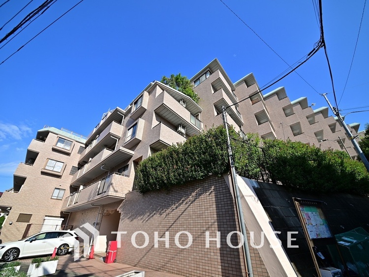 外観 〜広々LDK約15帖のゆとりある住空間〜家具付きリノベーション1LDK〜