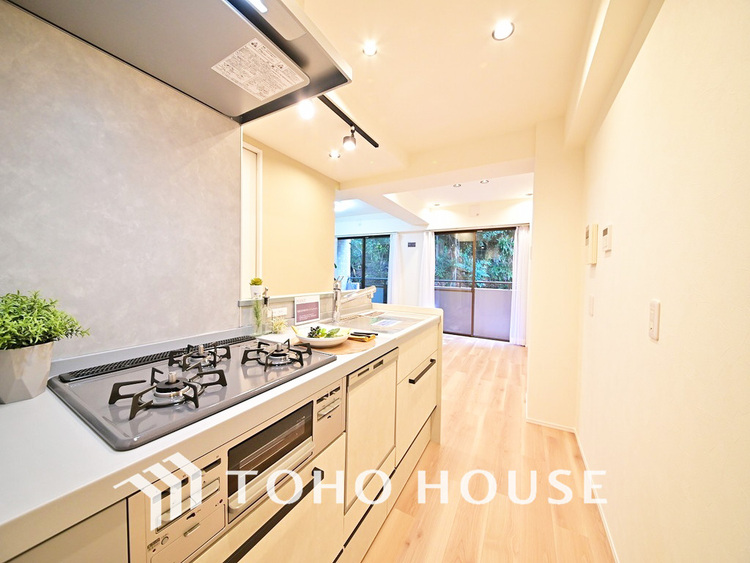 キッチン シンプルな部屋の雰囲気に溶け合うナチュラルキッチン