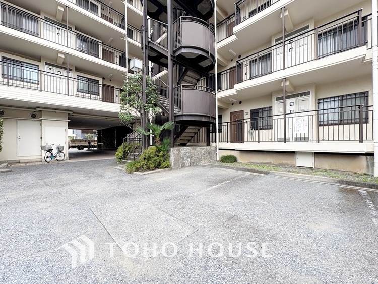 外観 陽だまりに満ちたくつろぎの空間を演出します。