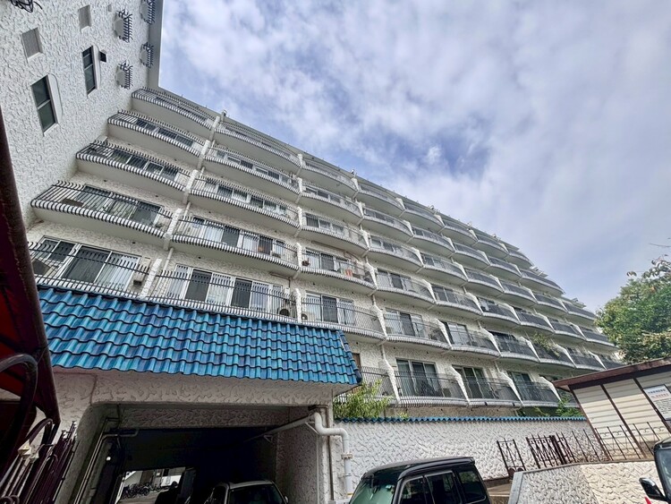 外観 飽きのこないシンプルモダンな外観です。