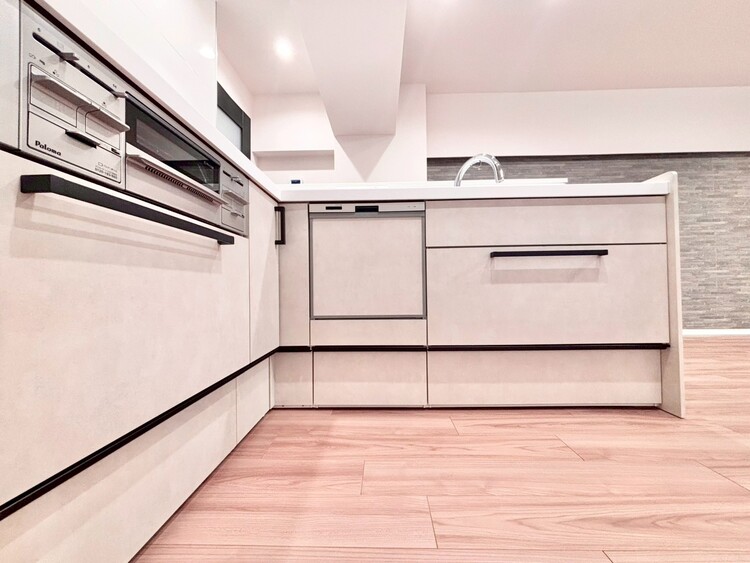 キッチン 使いやすくスタイリッシュなキッチン空間になっております。