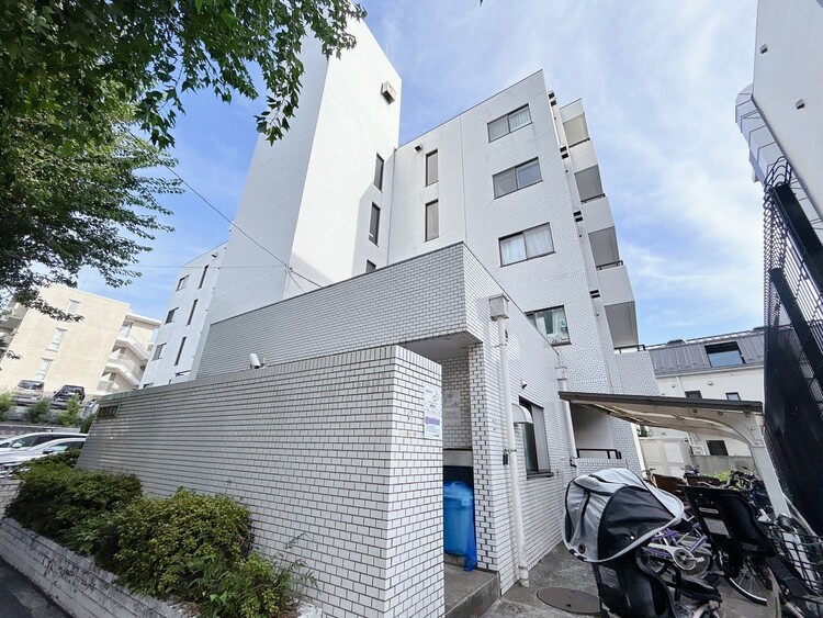 その他 飽きのこないシンプルモダンな外観です。