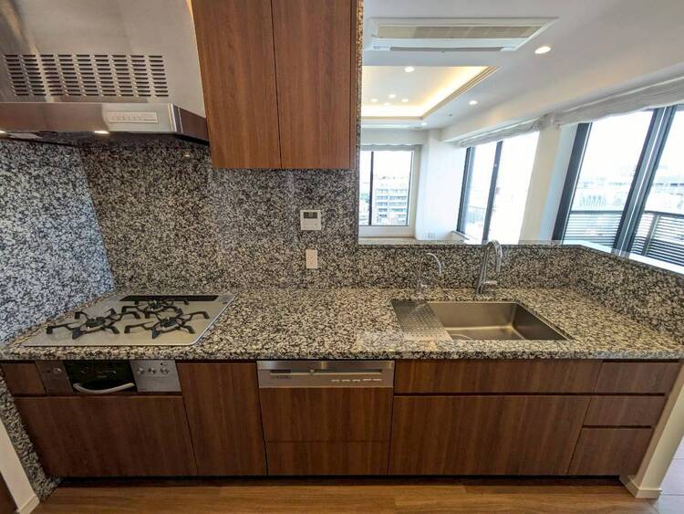 その他 使いやすくスタイリッシュなキッチン空間になっております。