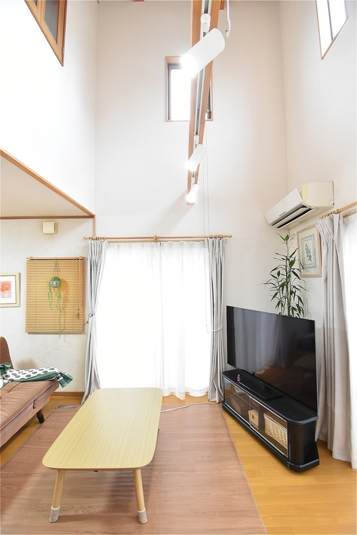 居間 吹抜けリビング