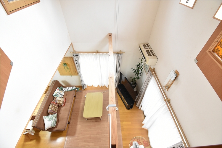 居間 吹抜けリビング