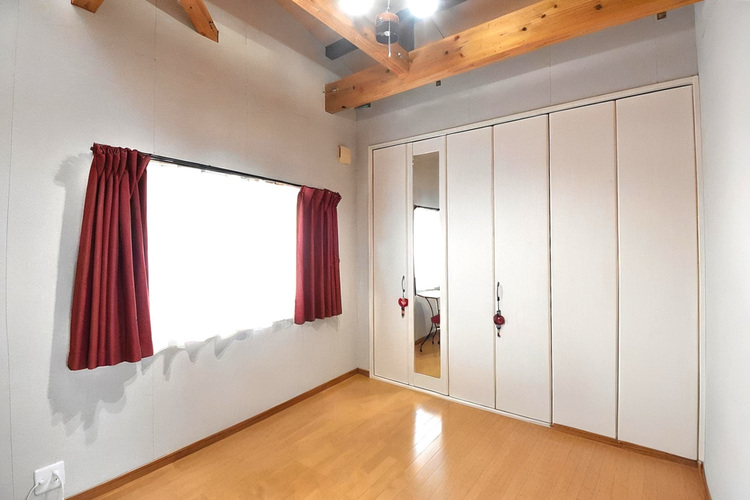 寝室 ※画像処理により一部家具等を消去しております