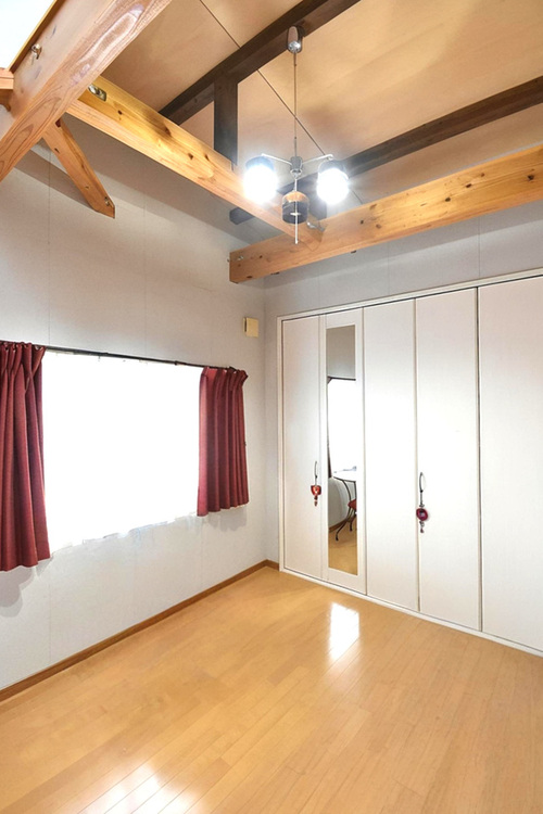 寝室 ※画像処理により一部家具等を消去しております