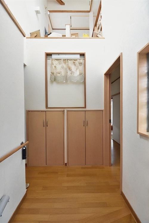 玄関 吹抜け玄関※画像処理により一部家具等を消去しております