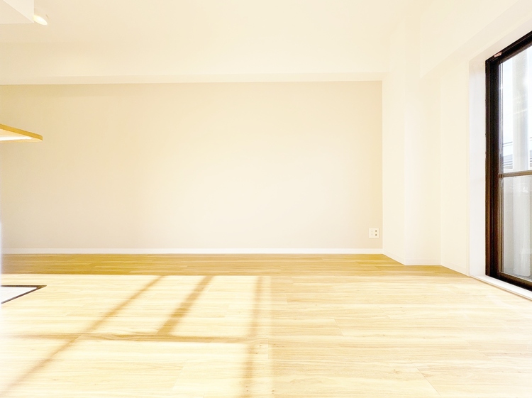 居間 飾り過ぎないシンプルな内装と偏り過ぎないデザインで統一しました。