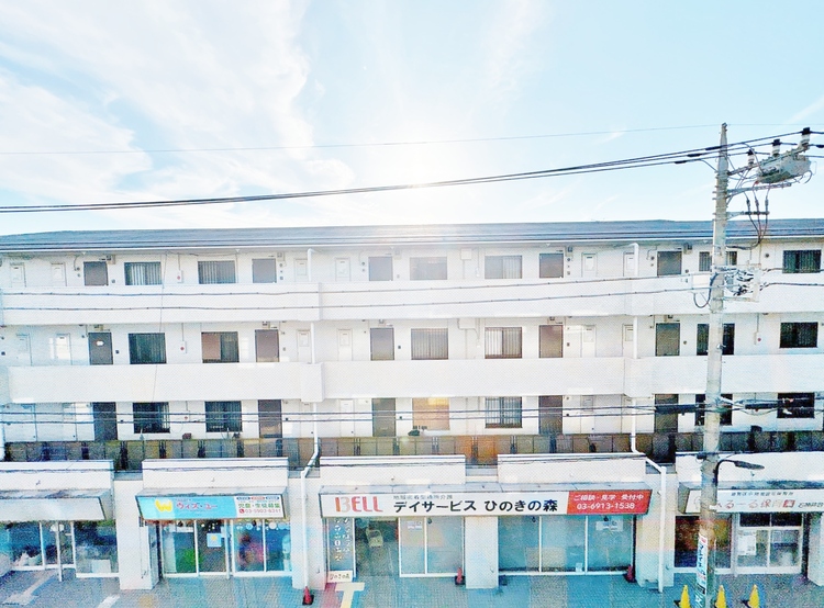 バルコニー 頬をなでる、優しい風を感じることが出来ます。