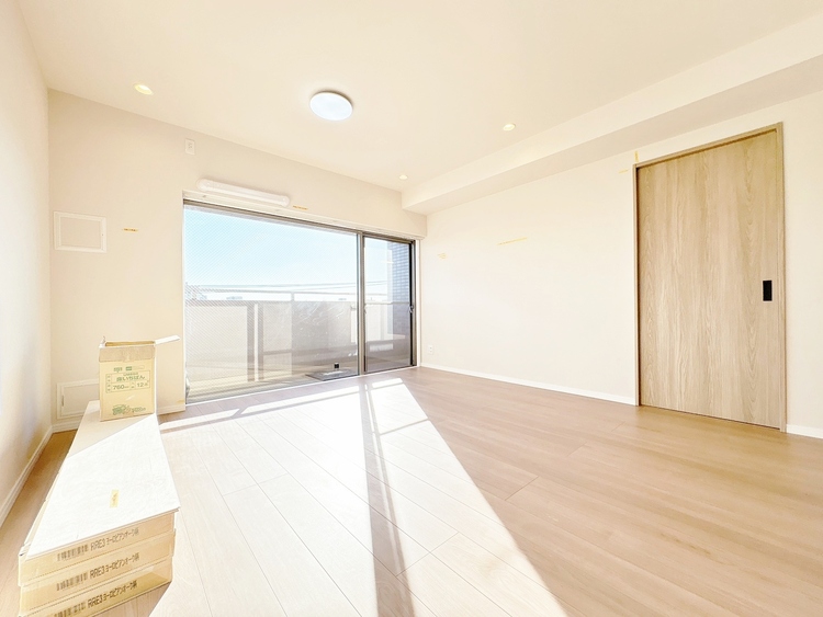 居間 飾り過ぎないシンプルな内装と偏り過ぎないデザインで統一しました。