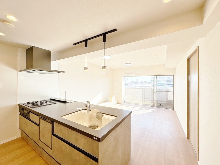 居間 過ごす時間が、たくさんの思い出として紡がれていく場所。