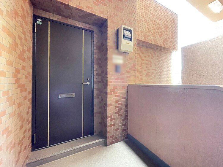 玄関 玄関を開ければ、そこは安らぎのご自宅。