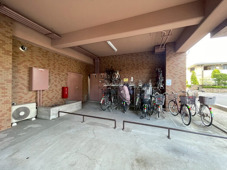 その他 きちんと整備された駐輪場。住む方の心遣いが感じられます。