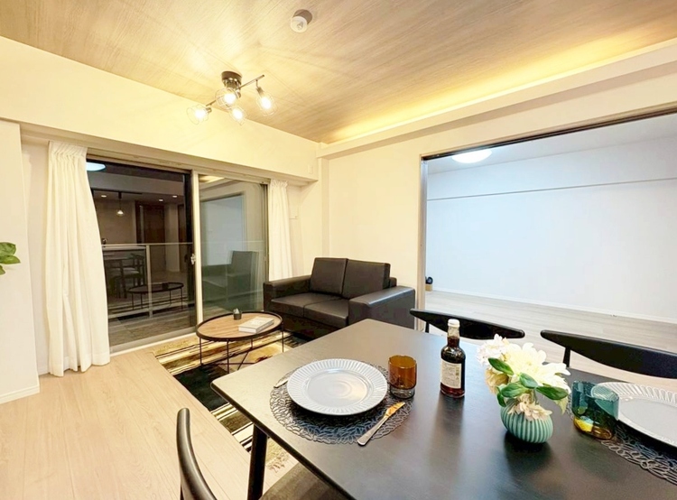 居間 快適に過ごす毎日を求めて、暮らしの中でご自身の「マイホーム」に創り上げて下さい。