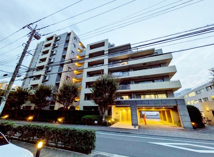 外観 資料には掲載していない情報が、現地にはたくさんあります。是非一度、現地をご確認ください。