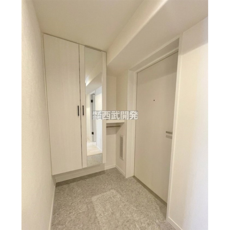 玄関 ＣＧ加工により家具、備品を消しています。