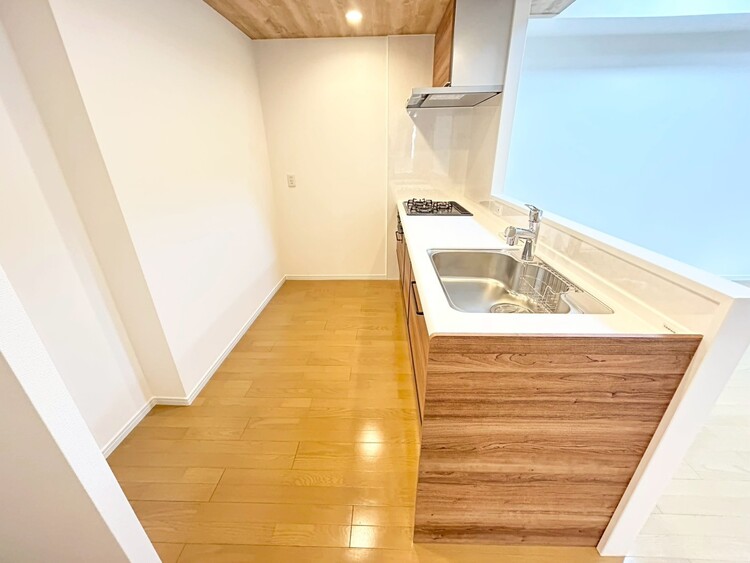 その他 開放感のあるキッチンスペース。調理をしながら、会話も弾みそうですね。