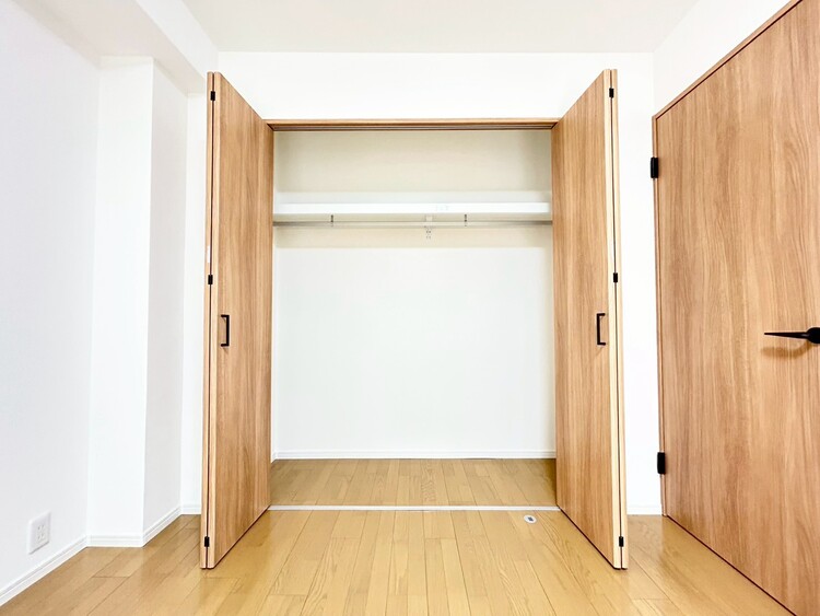 その他 収納スペースが付いていて、お部屋を広く使っていただけます。