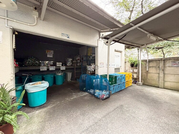 その他 ゴミ置場。綺麗に管理されております。