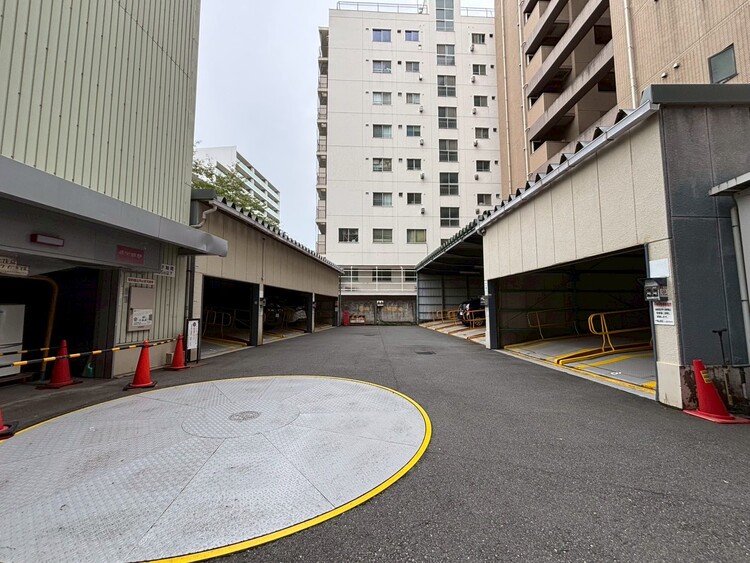 その他 駐車スペースが嬉しいですね。※空き状況は都度ご確認下さい。