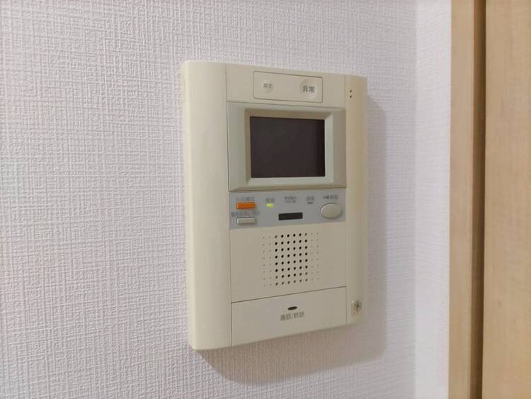 その他 誰が来てもわかる様にモニター付きインターホンを設置。