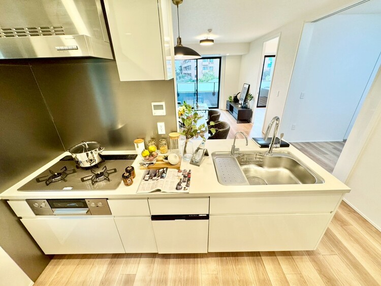 その他 開放感のあるキッチンスペース。調理をしながら、会話も弾みそうですね。
