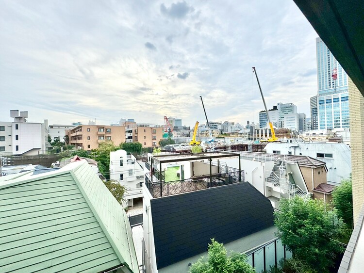 その他 眺望や窓からの景色が良いと、家で過ごす時間も快適です。