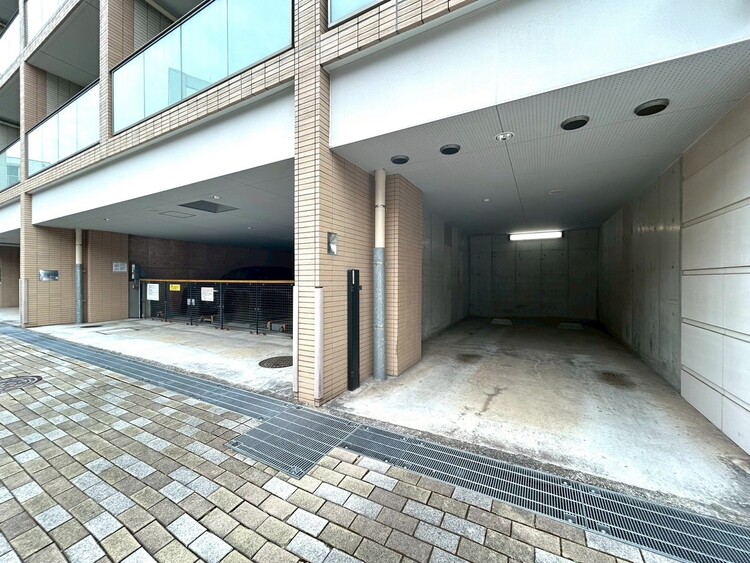 その他 駐車スペースが嬉しいですね。※空き状況は都度ご確認下さい。