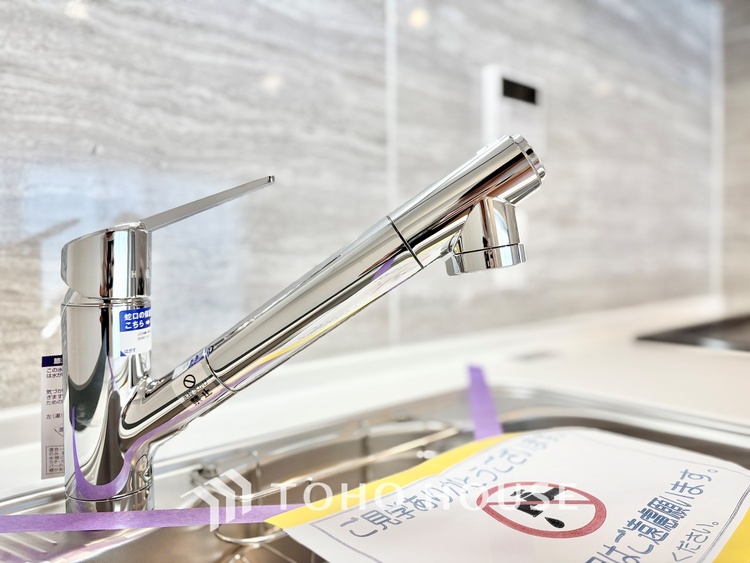 キッチン 【cooking papa is here】料理が苦手な人でも、チャレンジしてみたくなるワイドスパンのキッチン。家族の食卓がここから始まる。