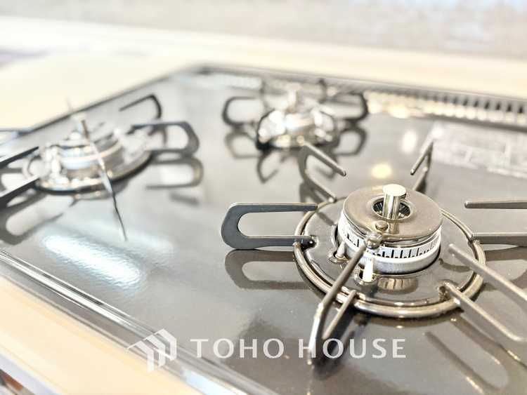 キッチン 【cooking papa is here】料理が苦手な人でも、チャレンジしてみたくなるワイドスパンのキッチン。家族の食卓がここから始まる。