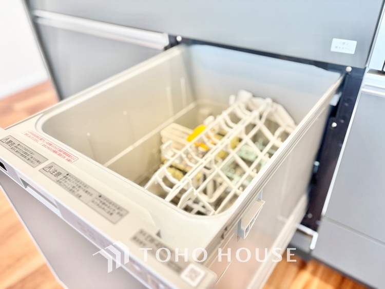 キッチン 【cooking papa is here】料理が苦手な人でも、チャレンジしてみたくなるワイドスパンのキッチン。家族の食卓がここから始まる。