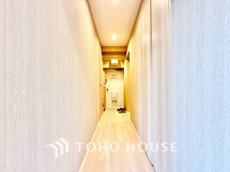 内装 ◆闇夜の輝き◆オレンジ色の光は大人になった今の僕にはわかる。1日の終わりを伝えに来たわけではなく、また明日が来る方へ導いてくれた事を。