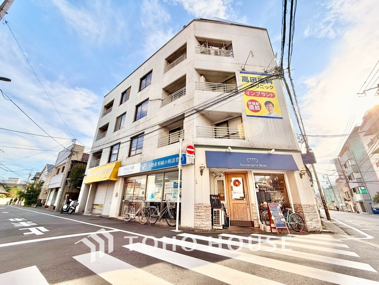 外観 ◆共有空間◆些細な事でほっぺを膨らまして怒る君。それでも僕達はこれからも一緒だよ。喧嘩をしても離れたくないから一つはさんだ同じ場所にいる。分かるよ。そこに君が