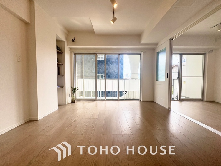 内装 【LIVING】◆Sunshine◆光が燦々と入り、いるだけで気持ちいい。「開放的でゆとりあるお部屋です。」