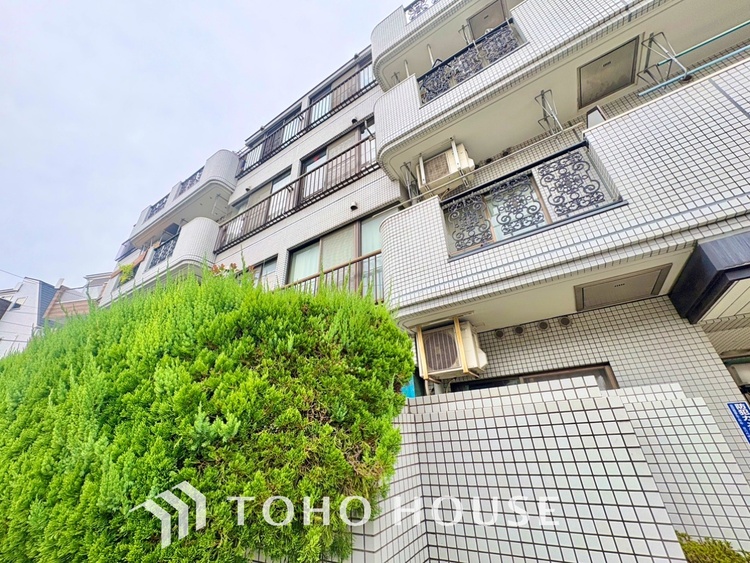 外観 【そよぐ風、緑の香り】澄み切った空気。移ろう季節の中、ゆっくりと流れる時間を、大切な人と愛でる至福。幸せを噛みしめる穏やかな生活。