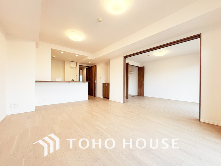 内装 ゆったりとくつろげる上質なリビングダイニング