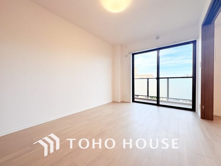 内装 1日の疲れを癒し、心地よく寛げるようゆったりとした広さをしています