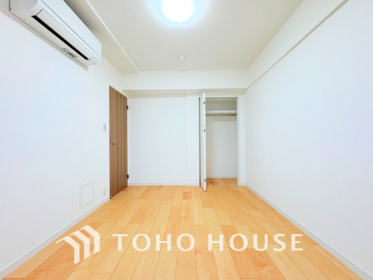 内装 シンプルですっきりとした室内は飽きのこない居心地の良い雰囲気