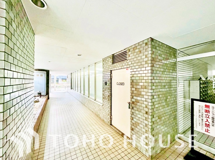 外観 山手線内側の好立地。新宿・池袋へ軽快アクセスが可能で、通勤通学や日常のお出かけもスムーズにこなせます。