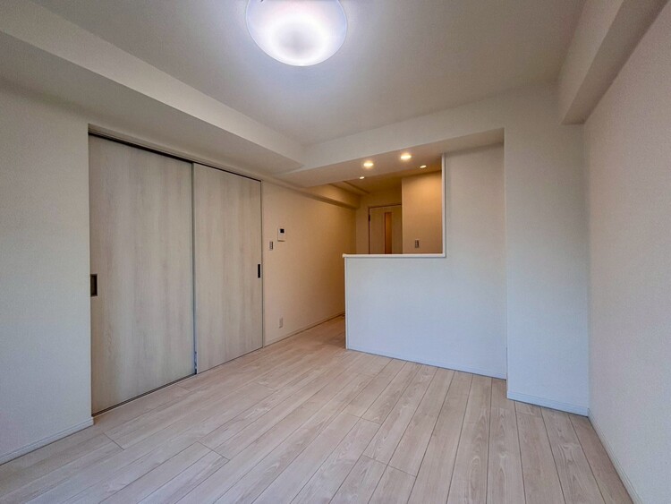 居間 伸びやかな空間のなかで、ゆったりとしたひとときを過ごせます。