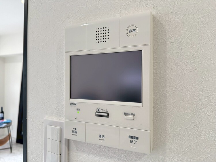その他 誰が来てもわかる様にモニター付きインターホンを設置。