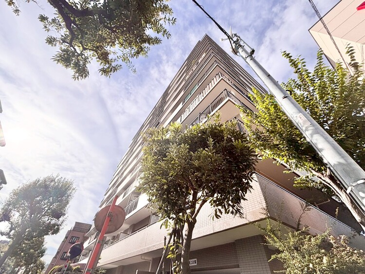 その他 飽きのこないシンプルモダンな外観です。