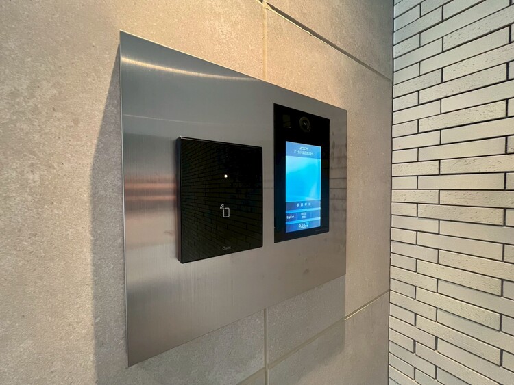 設備 誰が来てもわかる様にモニター付きインターホンを設置。