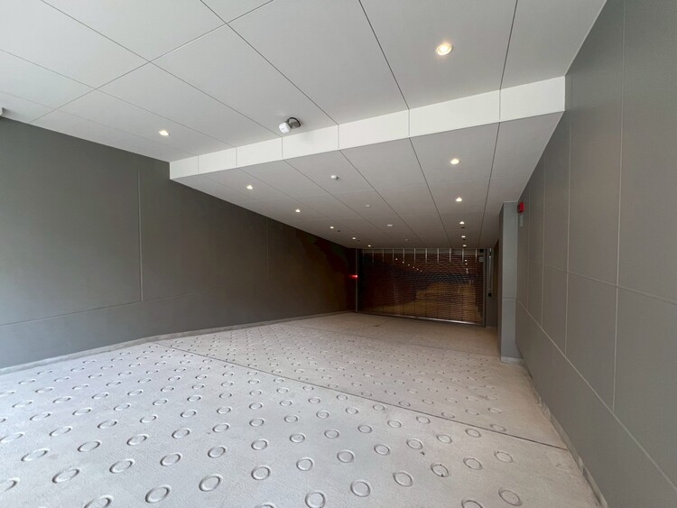 駐車場 駐車スペースが嬉しいですね。※空き状況は都度ご確認下さい。