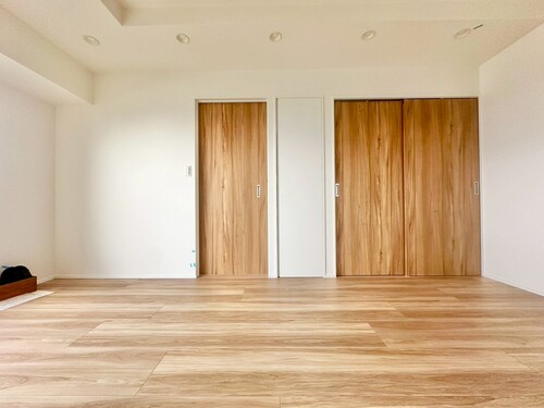 ローレルコート新宿タワーの画像