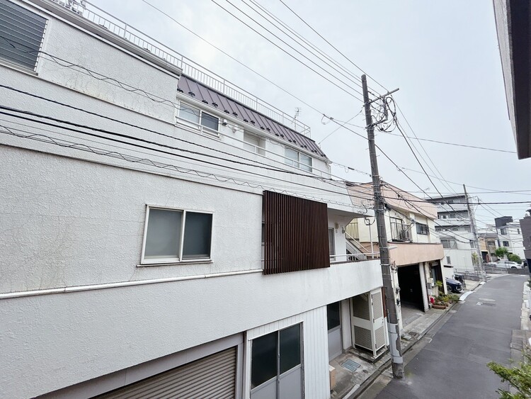 その他 誰が来てもわかる様にモニター付きインターホンを設置。