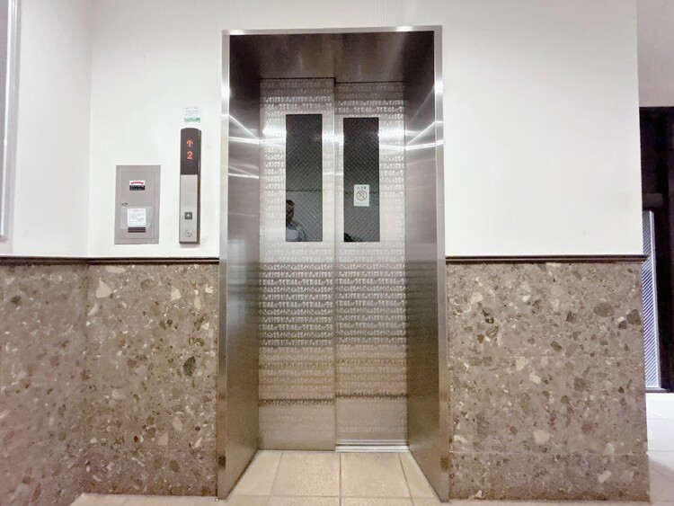 その他 エレベーター完備のため荷物が多くなっても安心。